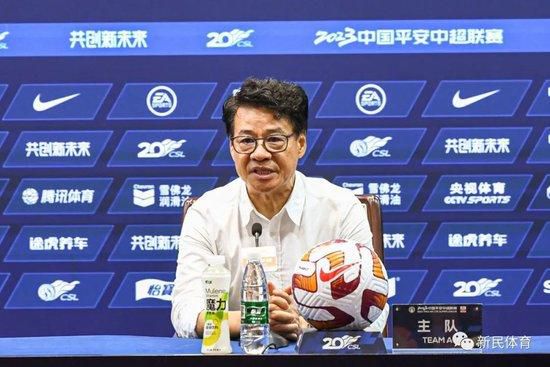 在庆典上遇到的尤卡塔女职员